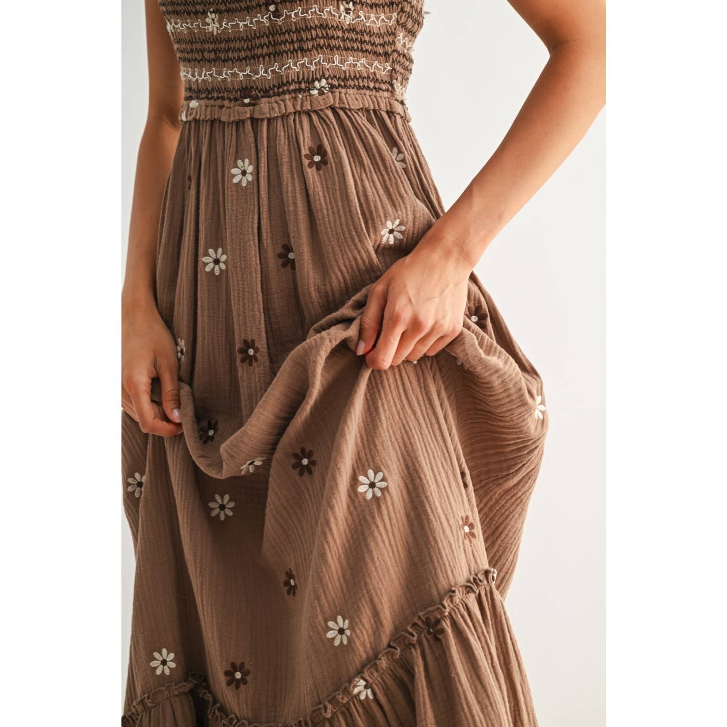 FLORAL EMBROIDERED MAXI DRESS