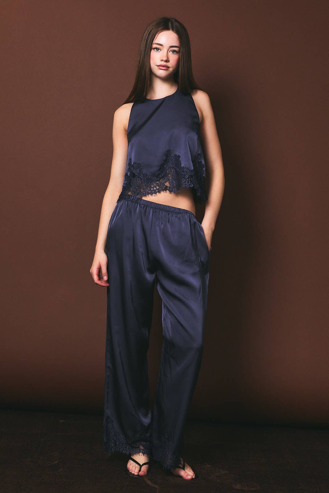 HALTER NECK LACE TRIM DETAIL SLEEVELESS TOP